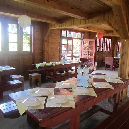 Camping Nyirfaliget Lovaskemping Es Turistahaz *