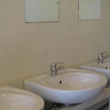 Camping Nyirfaliget Lovaskemping Es Turistahaz Nyíregyháza