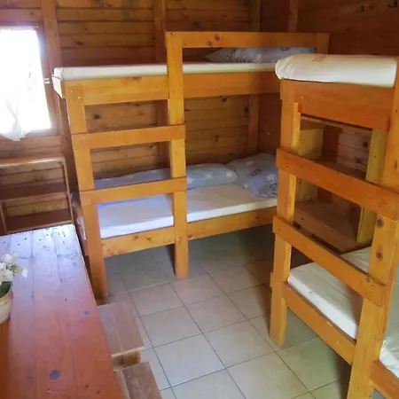 Nyirfaliget Lovaskemping Es Turistahaz Nyíregyháza